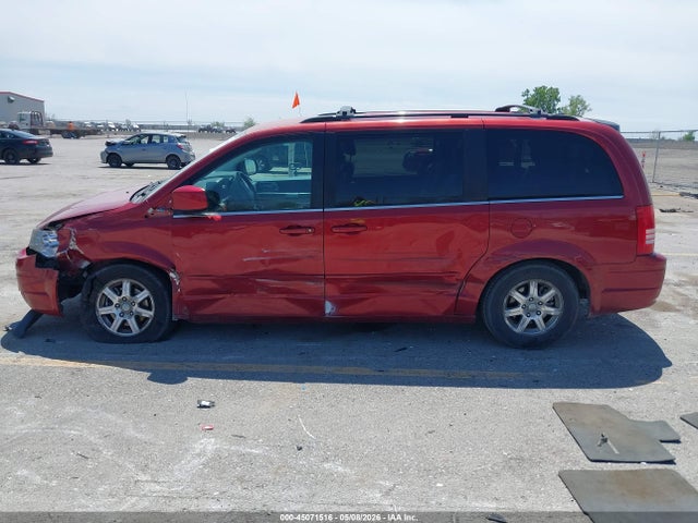 Chrysler Town & Country Touring