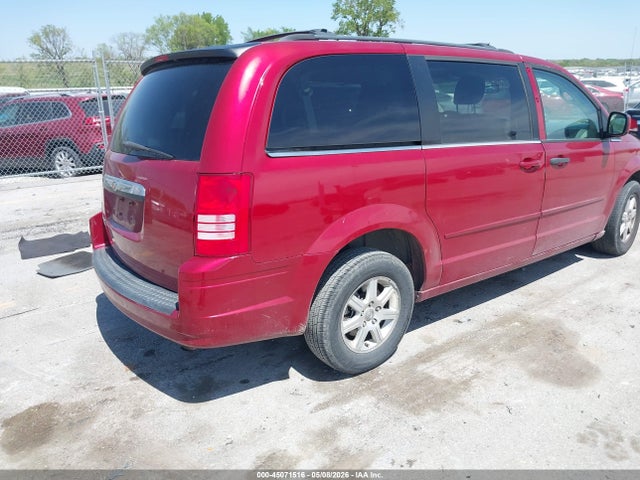 Chrysler Town & Country Touring