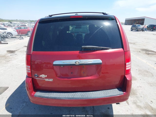 Chrysler Town & Country Touring