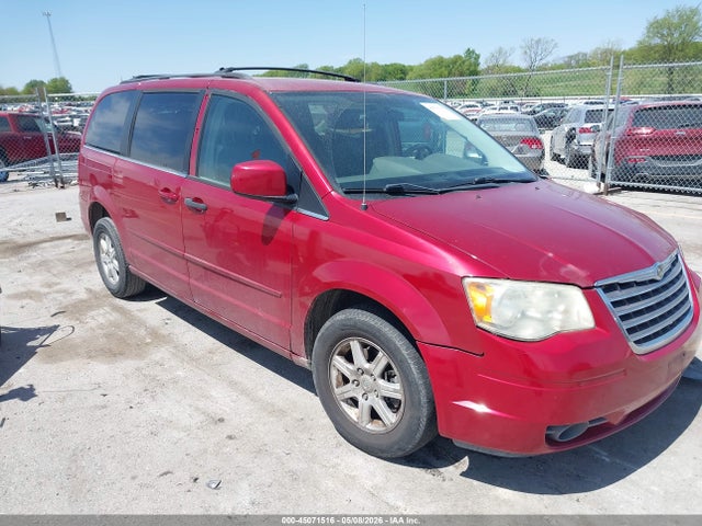 Salvage Chrysler Town & Country Image