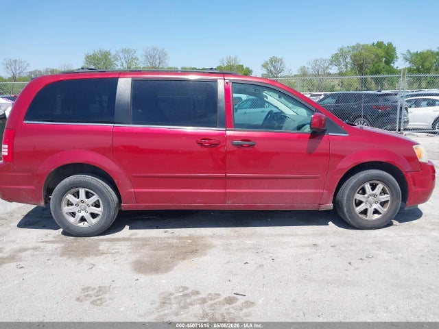 Chrysler Town & Country Touring