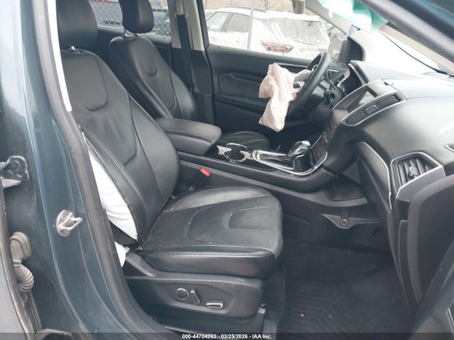 Ford Edge Titanium