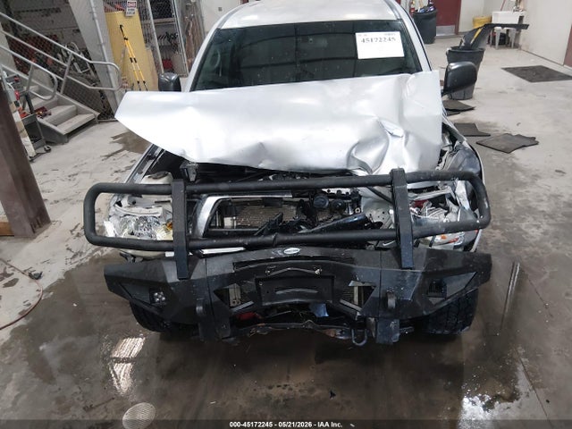 Toyota Tacoma Base V6