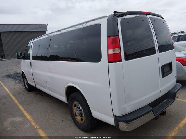Chevrolet Express Lt