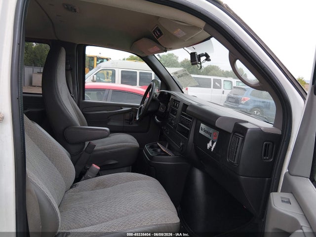 Chevrolet Express Lt