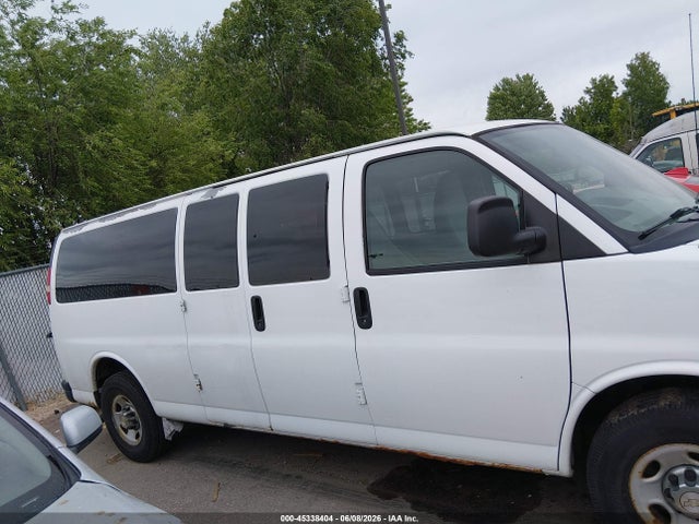 Chevrolet Express Lt