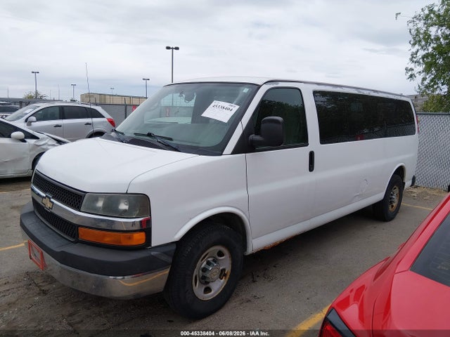 Chevrolet Express Lt