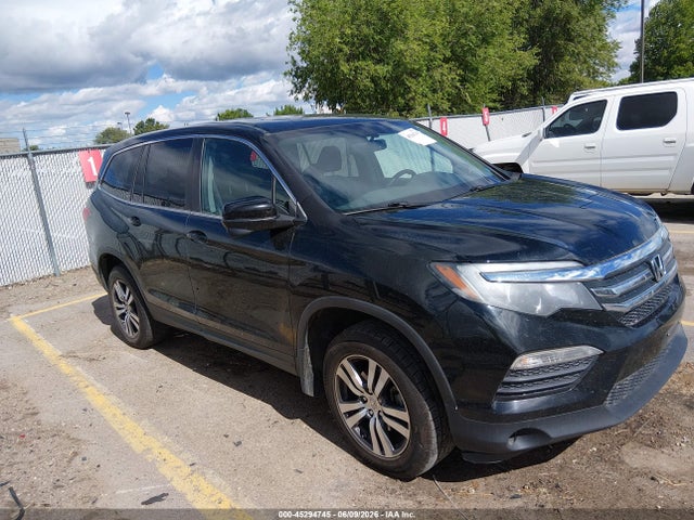 Salvage Honda Pilot Image