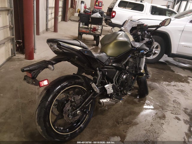 Kawasaki Ex650 R