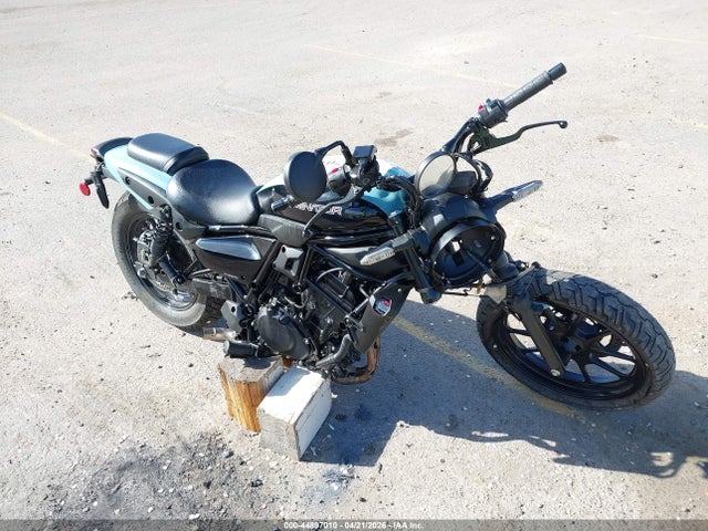 Salvage Kawasaki El450 Image
