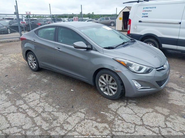Salvage Hyundai ELANTRA Image