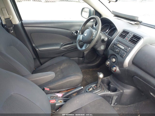 Nissan Versa 1.6 Sv