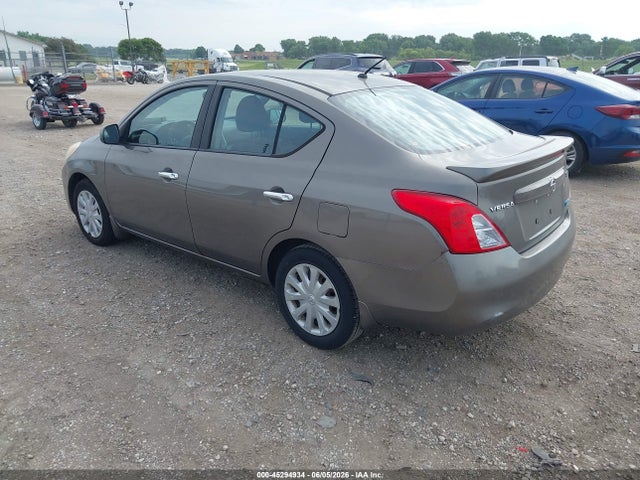 Nissan Versa 1.6 Sv