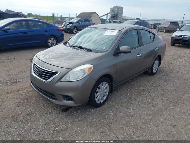 Nissan Versa 1.6 Sv