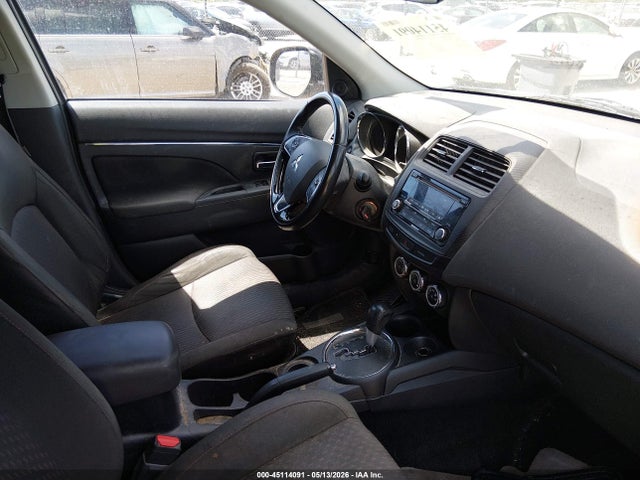 Mitsubishi Outlander 2.0 Le