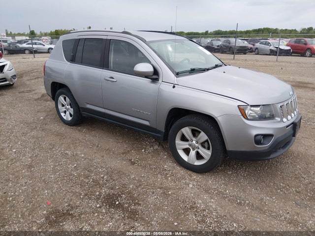 Salvage Jeep Compass Image