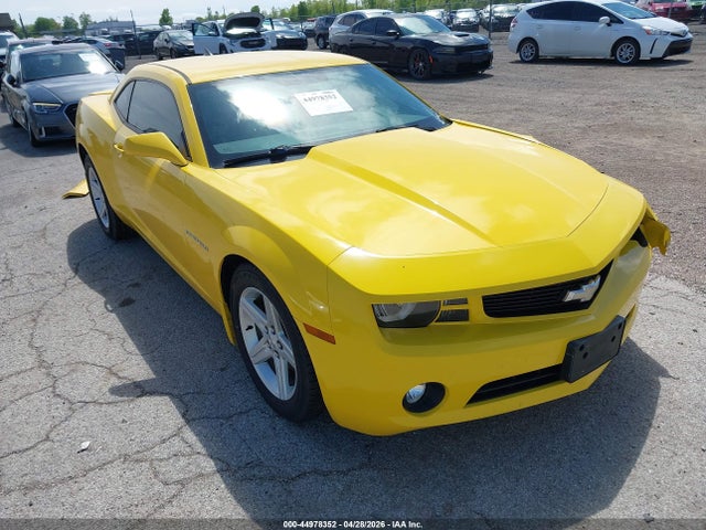 Salvage Chevrolet Camaro Image