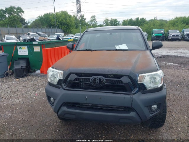 Toyota Tacoma Base V6