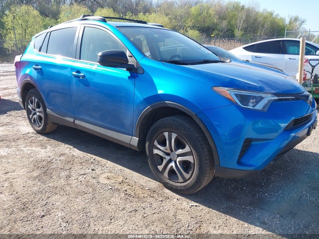 Salvage Toyota RAV4 Image