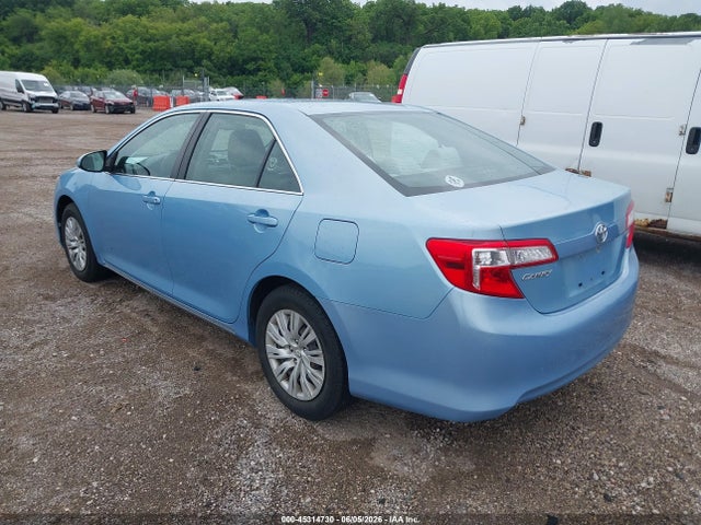 Toyota Camry Le