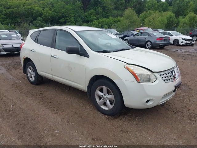 Salvage Nissan Rogue Image