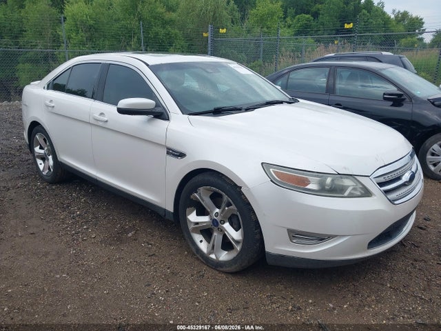 Salvage Ford Taurus Image