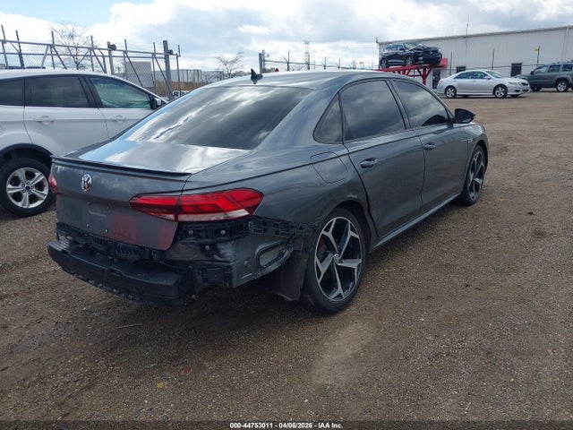 Volkswagen Passat 2.0t R-line