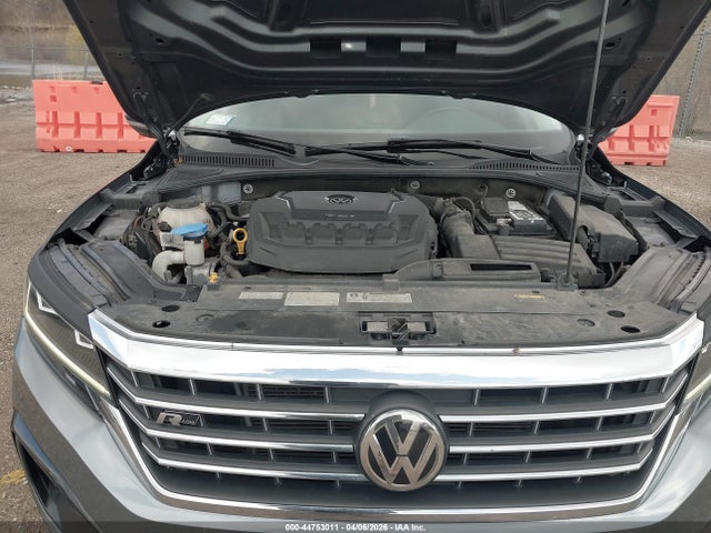 Volkswagen Passat 2.0t R-line