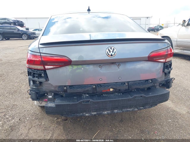 Volkswagen Passat 2.0t R-line