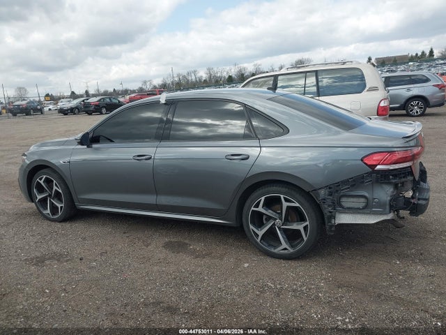 Volkswagen Passat 2.0t R-line