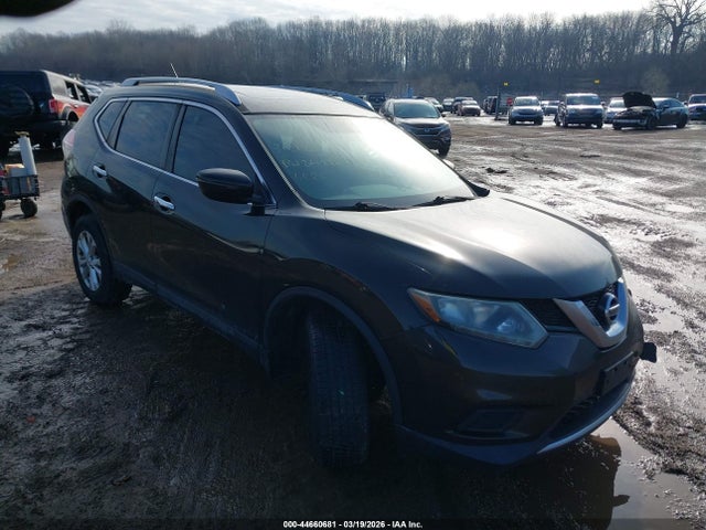 Salvage Nissan Rogue Image