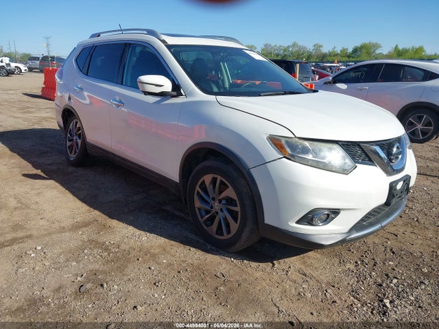 Salvage Nissan Rogue Image