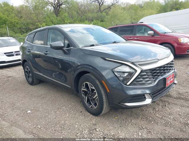 Salvage Kia Sportage Image
