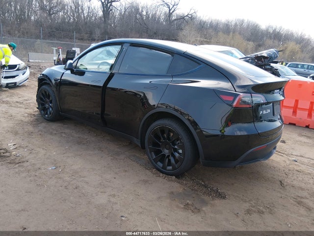 Tesla Model Y Long Range Dual Motor All-wheel Drive