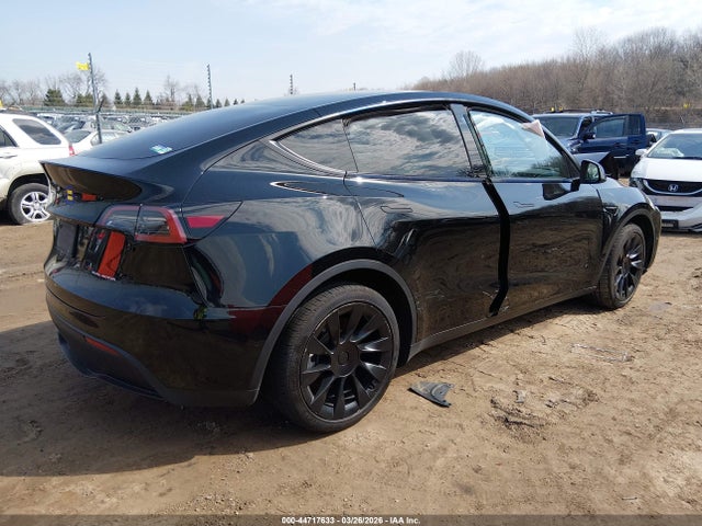 Tesla Model Y Long Range Dual Motor All-wheel Drive