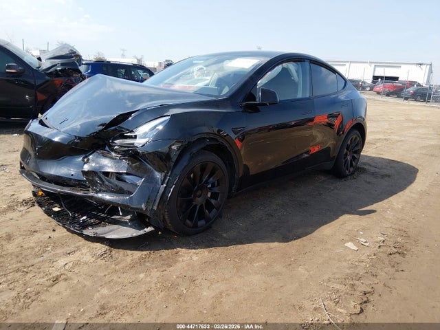Tesla Model Y Long Range Dual Motor All-wheel Drive