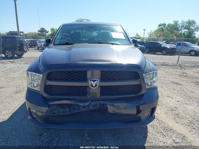 Ram 1500 Express  4x4 5'7 Box