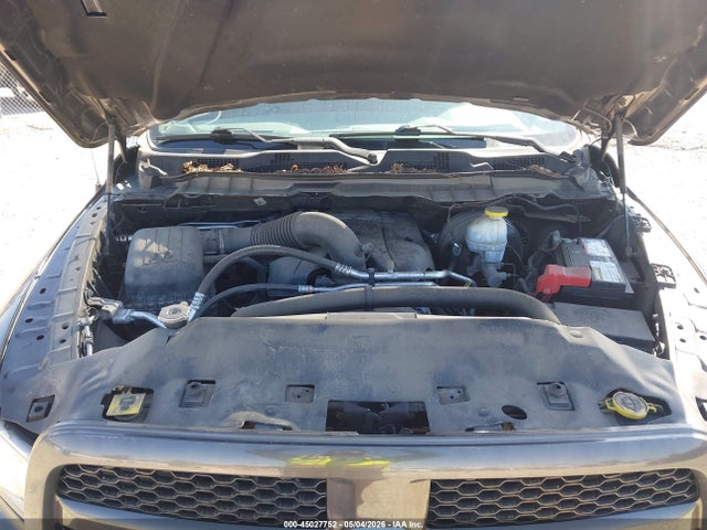 Ram 1500 Express  4x4 5'7 Box