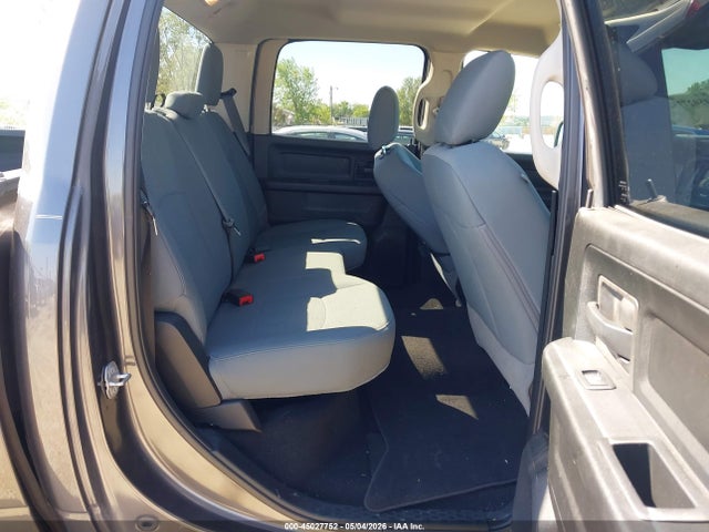 Ram 1500 Express  4x4 5'7 Box
