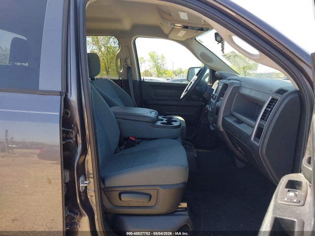 Ram 1500 Express  4x4 5'7 Box