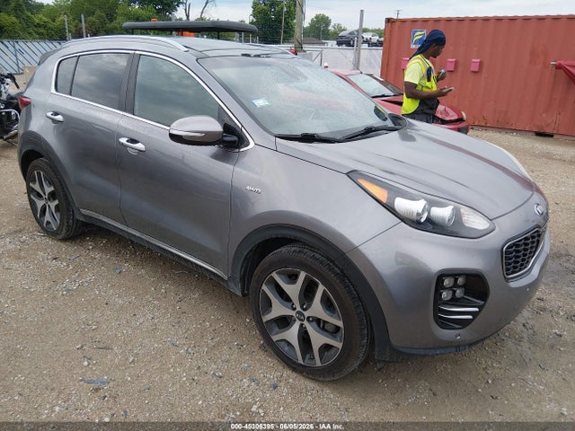 Salvage Kia Sportage Image
