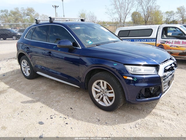 Salvage Audi Q5 Image