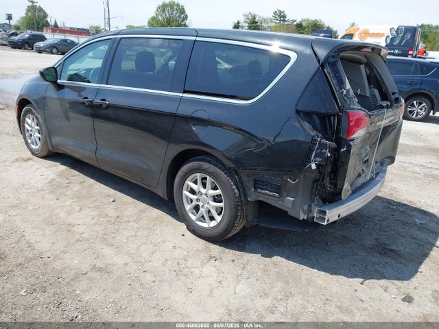 Chrysler Pacifica Touring