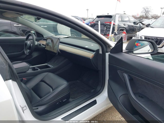 Tesla Model 3 Standard Range Plus Rear-wheel Drive
