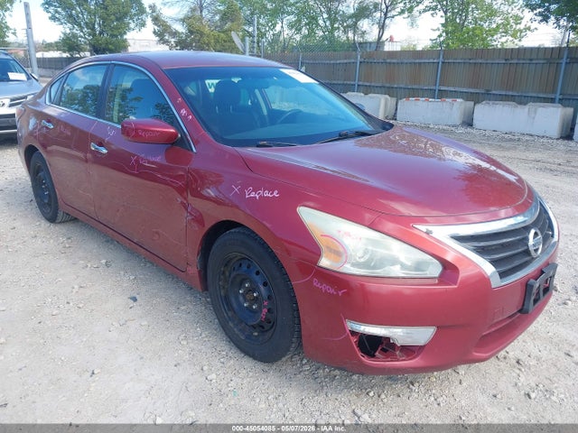 Salvage Nissan Altima Image