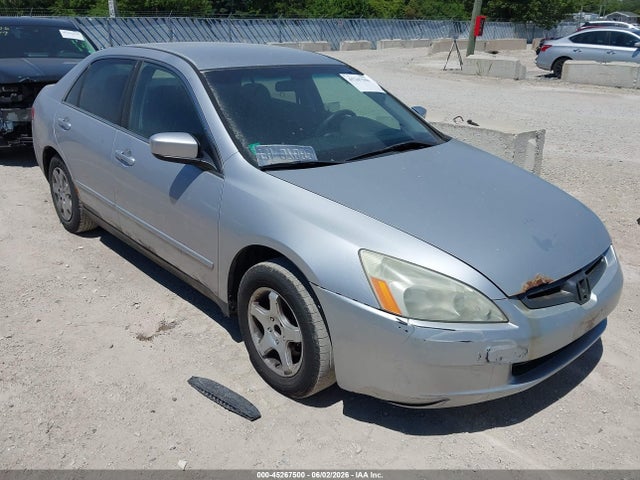 Salvage Honda Accord Image