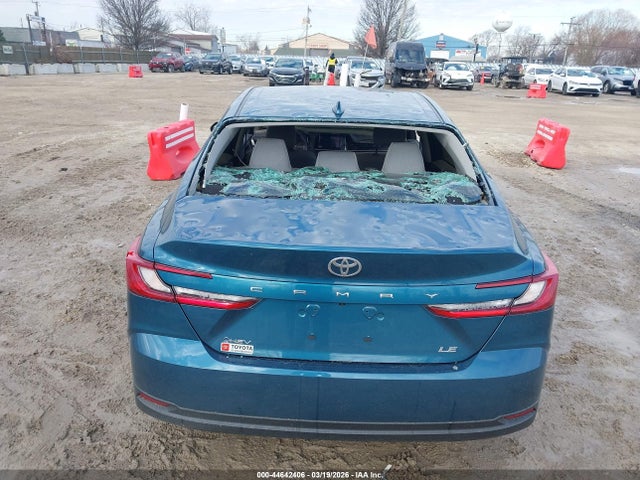 Toyota Camry Le