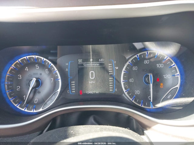 Chrysler Pacifica Touring-l