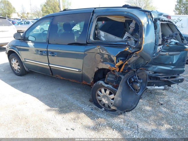 Chrysler Town & Country Touring
