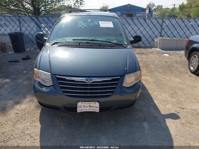 Chrysler Town & Country Touring